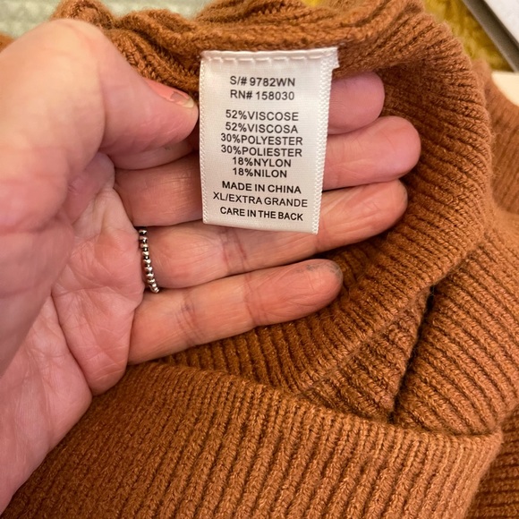 Love Tree Woman’s Tight Knit Brown Long Dolman Sleeve Sweater - Picture 5 of 8